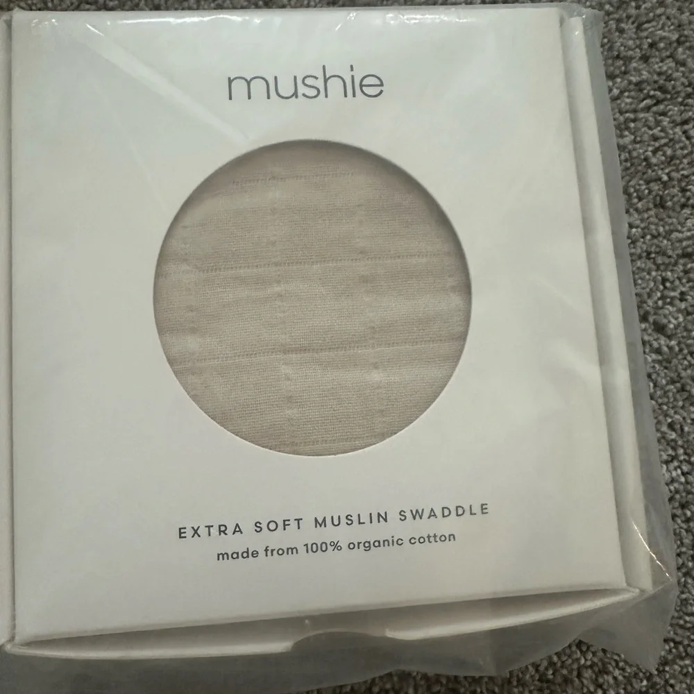 Mushie Extra Soft Muslin Swaddle - Neutral Beige